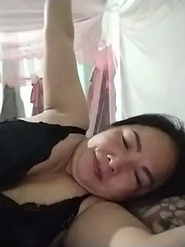 Naaya8109's Webcam Show