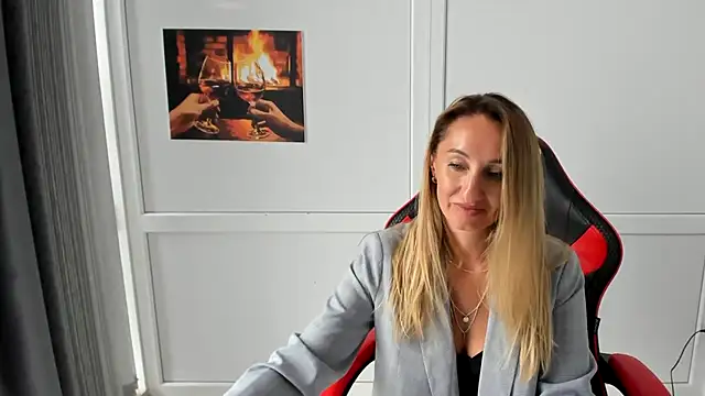 LilyDreamm Chat XXX in diretta
