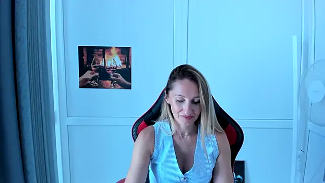 LilyDreamm's Live XXX Chat