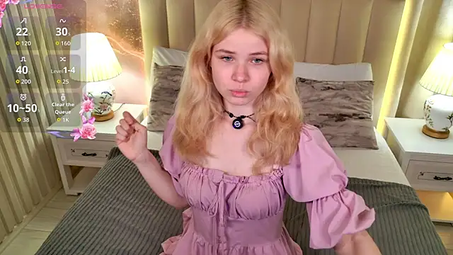 ChloeWells: вебк ам-шоу