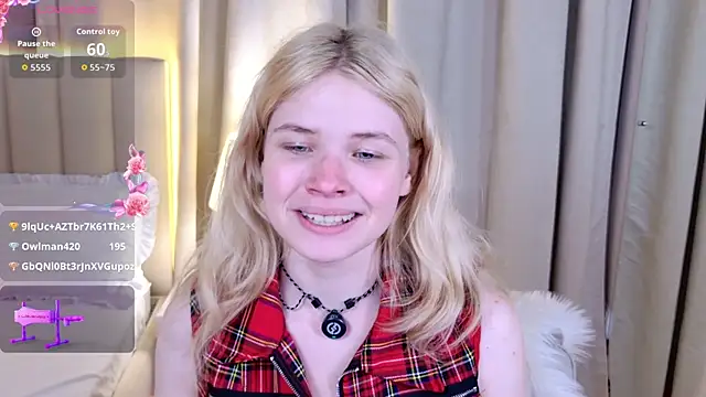 ChloeWells' Live XXX Chat