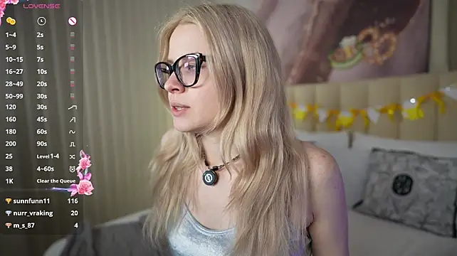 XXX chat uživo modela ChloeWells