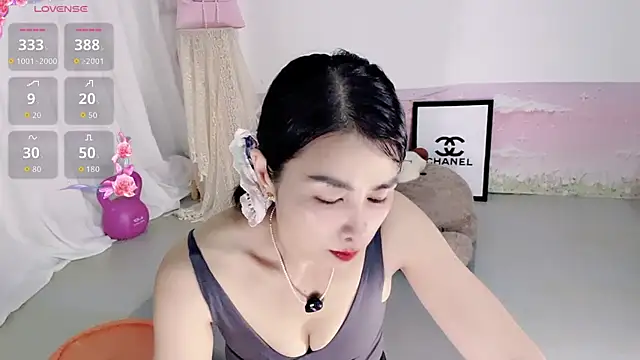 Happy365_'s Live XXX Chat