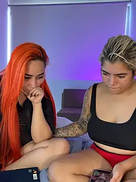 Show de Lesbiansex19 na webcam