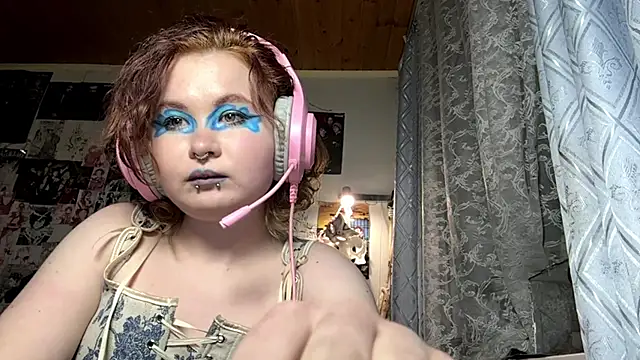 Вебкам-шоу LiIIAry