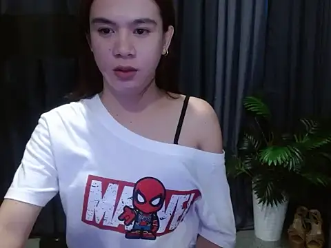 Show modela SweetTs4u na web-kameri