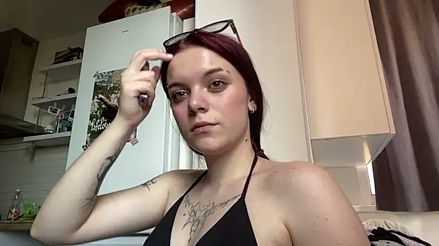 XXX chat uživo modela AudriaCriner