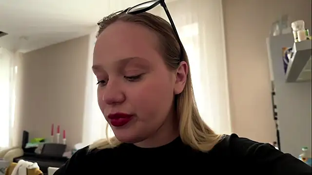 Webkamerová show TashaDarm