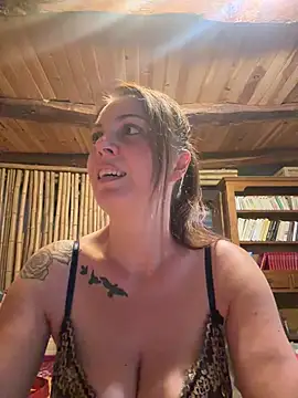 MylaXSecret's Webcam Show