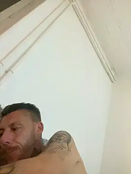 MylaXSecret – webcam-show
