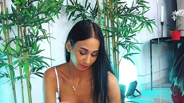 دردشة LexxyBloom الجنسية المباشرة