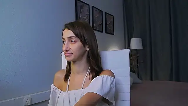 SofiaHill Chat XXX in diretta