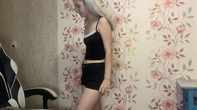 WhitePowerGirl Show Webcam