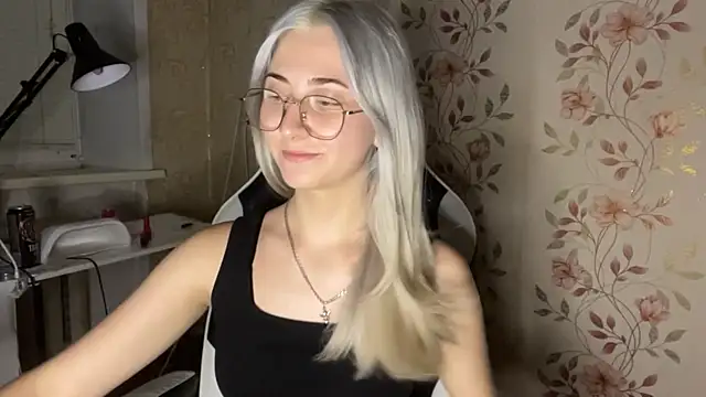 WhitePowerGirl – webcam-show