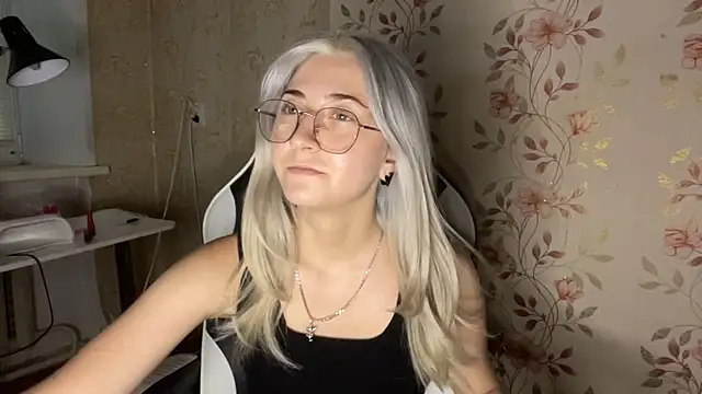 WhitePowerGirl Шоу с уебкамера