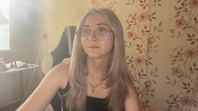 WhitePowerGirl – webcam-show