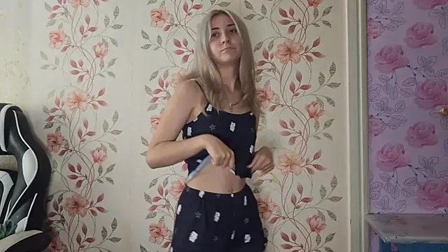 WhitePowerGirl Adlı Modelin Web Kamerası Şovu