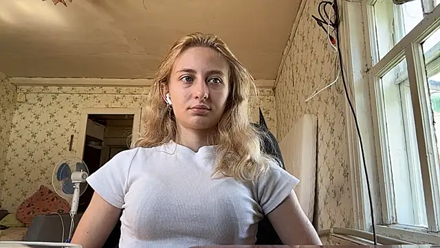 LisaBam Adlı Modelin Web Kamerası Şovu