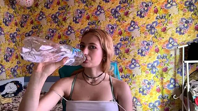LisaBam 即時 XXX 聊天