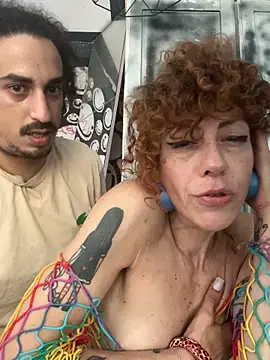 karimEclaudia Show in webcam