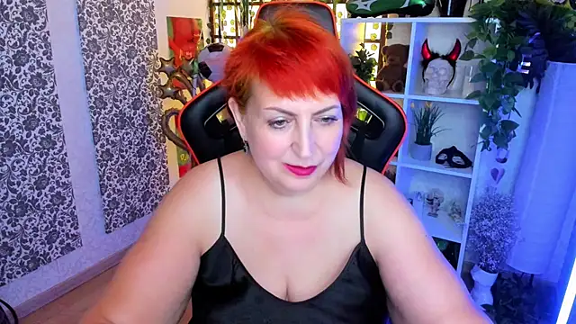 Joana_Woods: онлайн-секс-чат