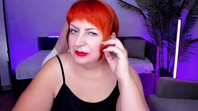 Chat +18 de Joana_Woods ao vivo
