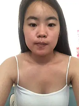 qingti520-18girl 在線直播表演
