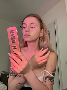 Вебкам-шоу blondiedoll