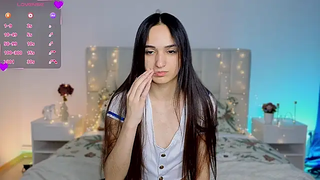 Chat +18 de Kitty_mi1a ao vivo