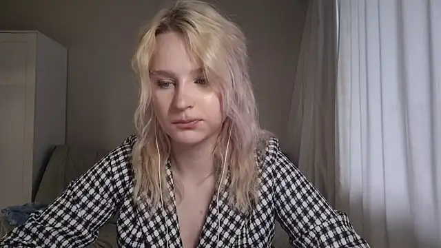 BloomMoon's Webcam Show