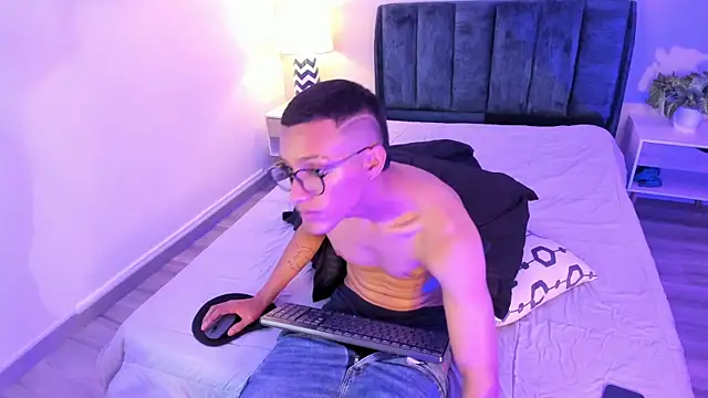 Show de CaioValerio na webcam