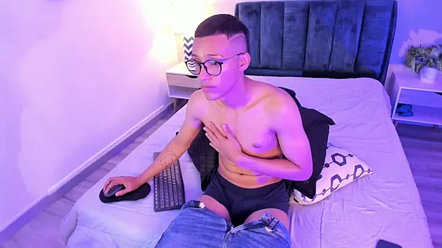 CaioValerio Webcamshow