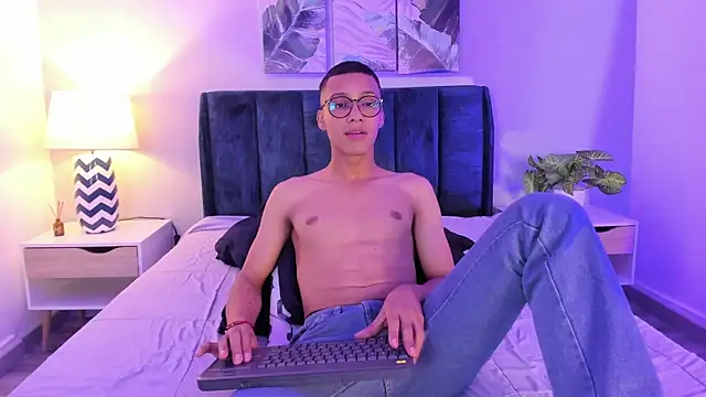 Show de CaioValerio na webcam