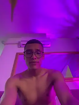 CaioValerio webcam show