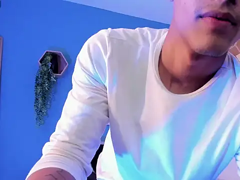 Show de CaioValerio na webcam