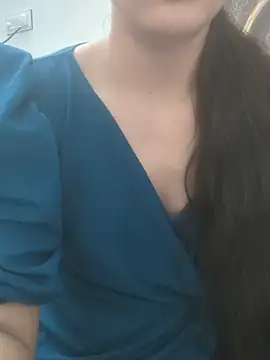 sushmita0 Show in webcam
