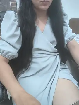 sushmita0 Show in webcam