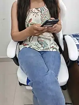 צ'אט XXX בשידור חי של gurpreet_0