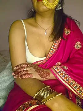 Show de webcam de NAUGHTY_PRIYANKAA