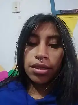 Chat XXX en directo de Pocahontas_Honey