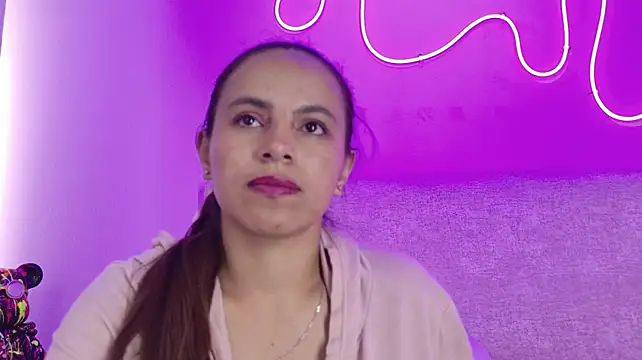 EvaMuriel's Live XXX Chat