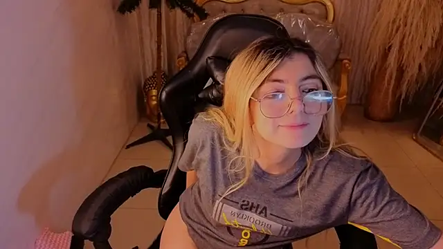 Kriistal_s' Live XXX Chat