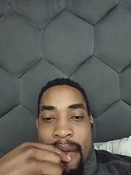 mlakabiggy Show in webcam