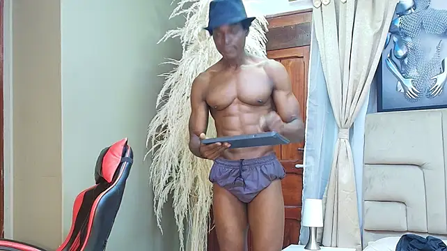 derek_raser webcam show