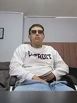 Thiagoo_Vega Webcamshow