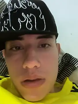 Show modela Thiagoo_Vega na web-kameri