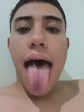 Pertunjukan Kamera Web Thiagoo_Vega