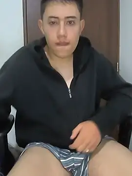 دردشة Thiagoo_Vega الجنسية المباشرة
