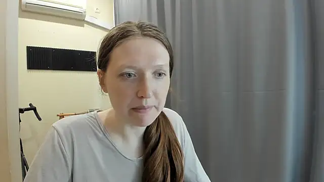 Holistic_woman élő XXX-chatje