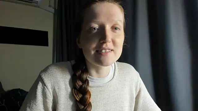 Holistic_woman Pertunjukan Webcam